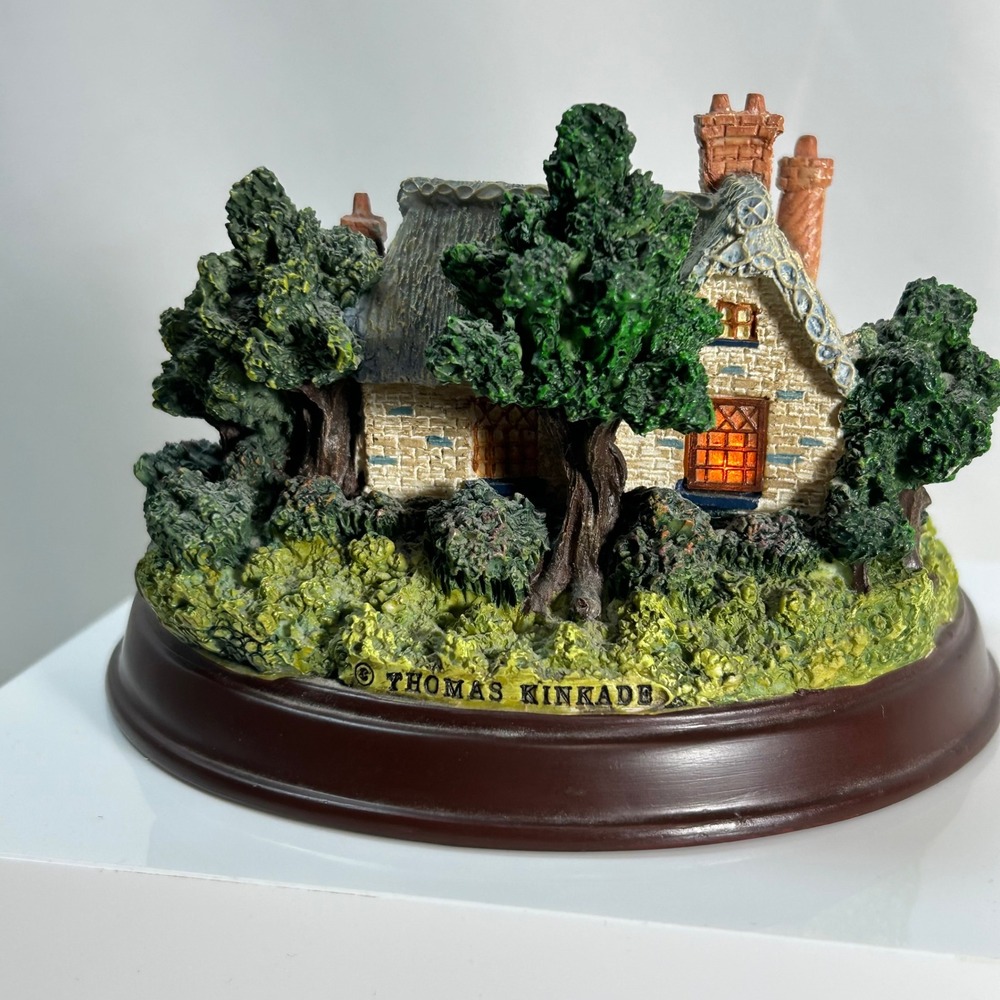 Thomas Kinkade Everett's Cottage Miniature Light Up Sculpture Village Scene - Picture 4 of 7